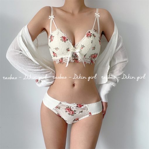 Premium Quality Romantic Daku Lace Bra & Panty Set